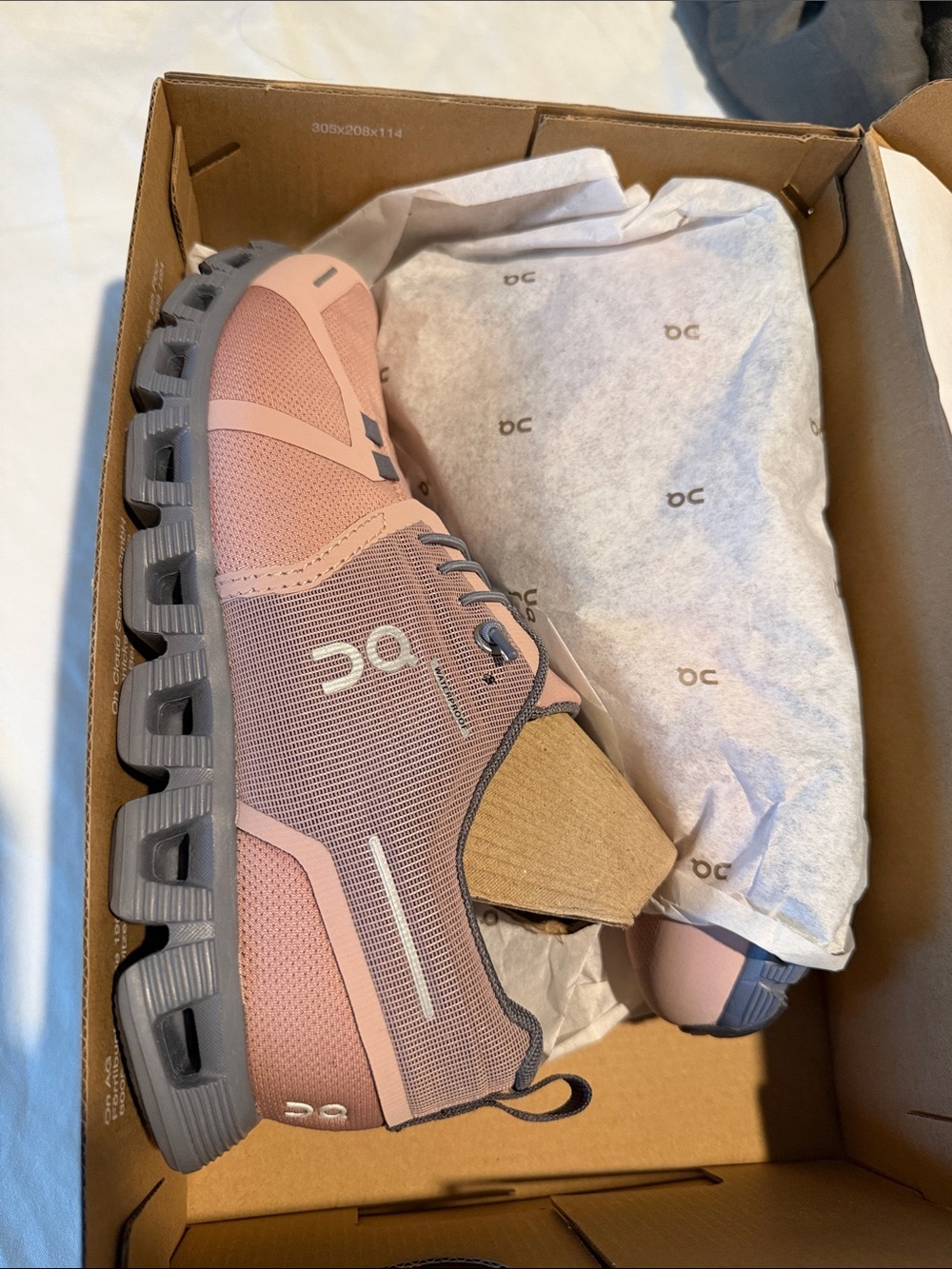 On Running Kids Pink and Gray Cloudrunner Sneakers